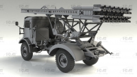 35; Stalinorgel Sowj. BM-13-16 on W.O.T. 8 chassis, WWII