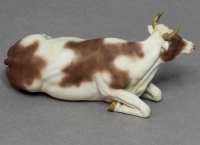 32; Cow , brown white     BUILD AND PAINTED FIGURE