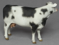 32; Older Milk Cow     BUILD AND PAINTED FIGURE